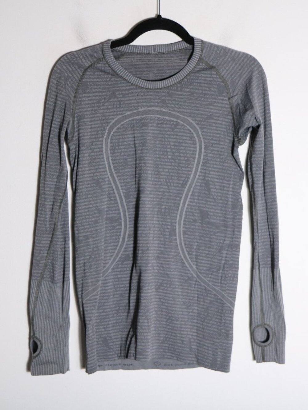 Lululemon Swiftly Long Sleeve Pullover Womens 6 Gray Striped Workout Athletic